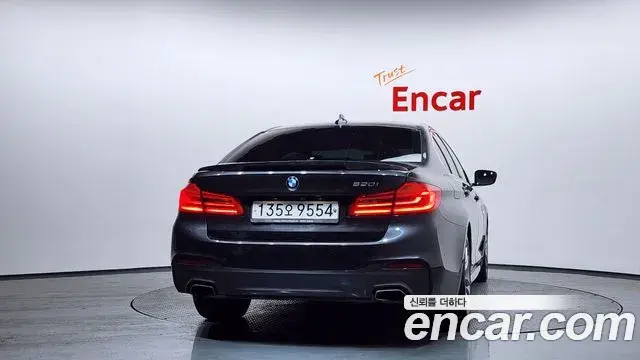 BMW 5 Series 2020 — Şəkil 2/20