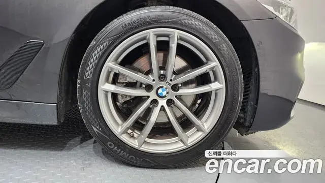 BMW 5 Series 2020 — Şəkil 4/20