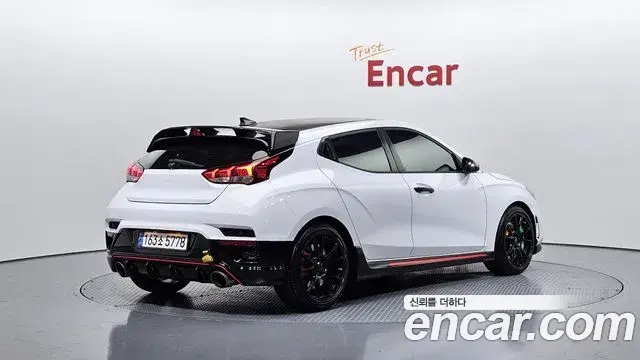 Hyundai Veloster 2020 — Photo 18/20