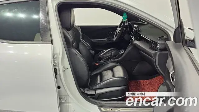 Hyundai Veloster 2020 — Photo 2/20