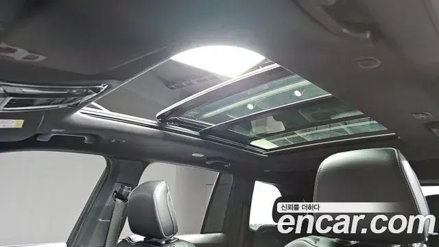 Jeep Grand Cherokee 2023 — Şəkil 9/20