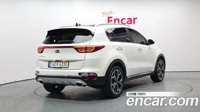 Kia Sportage The Bold 2021 — Фото 2/20