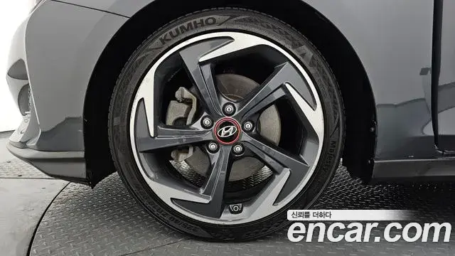 Hyundai Veloster 2018 — ფოტო 10/20