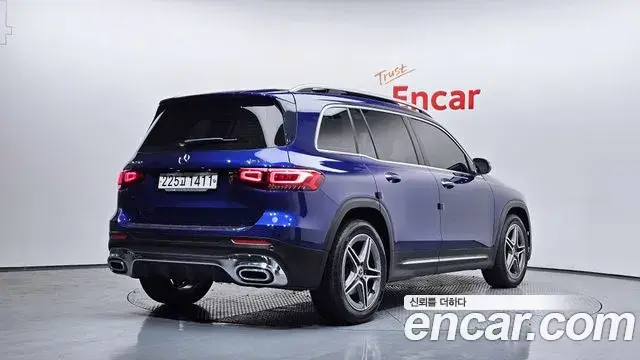 Mercedes-Benz GLB-Class 2020 — Şəkil 1/20