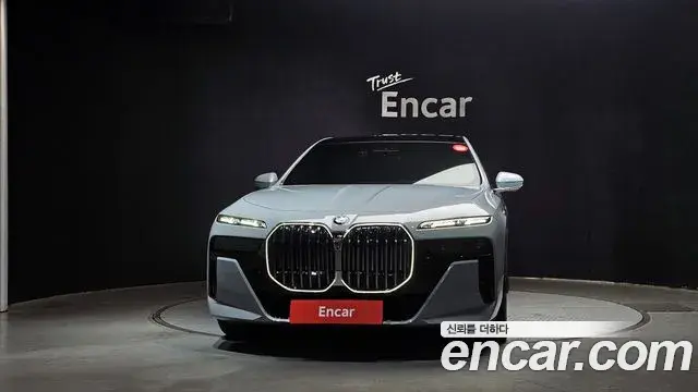 BMW 7 Series 2023 — Şəkil 1/20