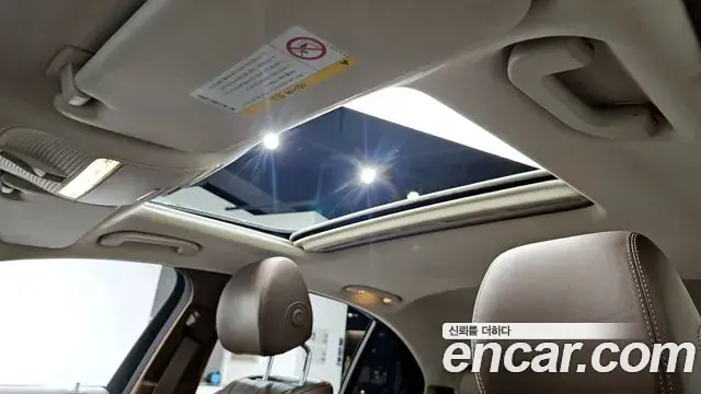 Mercedes-Benz E-Class 2018 — Şəkil 18/20