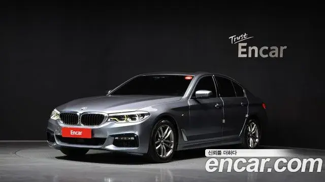 BMW 5 Series 2018 — Фото 1/20