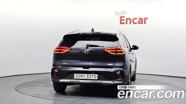 Kia Niro 2019 — Şəkil 1/20