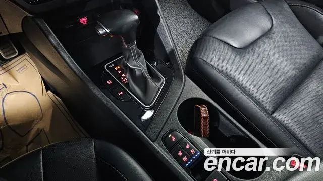 Kia Niro 2019 — Şəkil 14/20