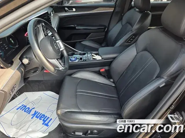 Kia K5 2021 — ფოტო 8/20