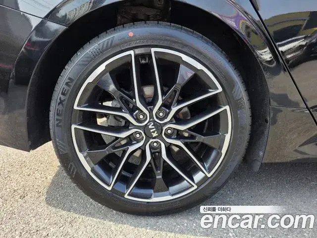 Kia K5 2021 — ფოტო 2/20