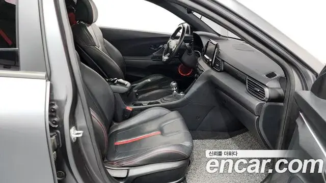 Hyundai Veloster 2018 — Photo 11/20
