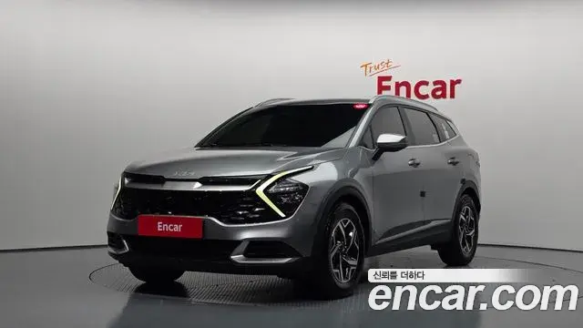Kia Sportage 2022 — Фото 1/20