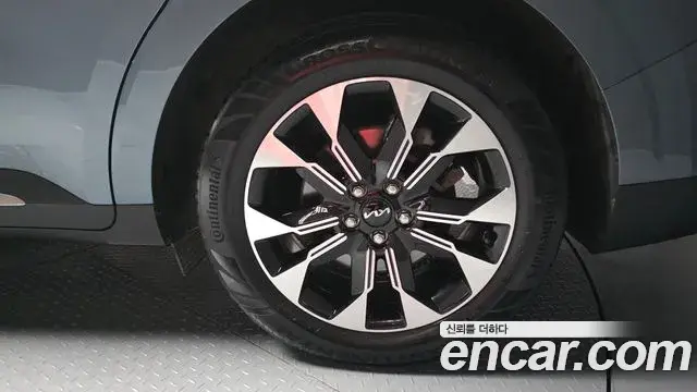 Kia Carnival 2021 — Photo 5/20