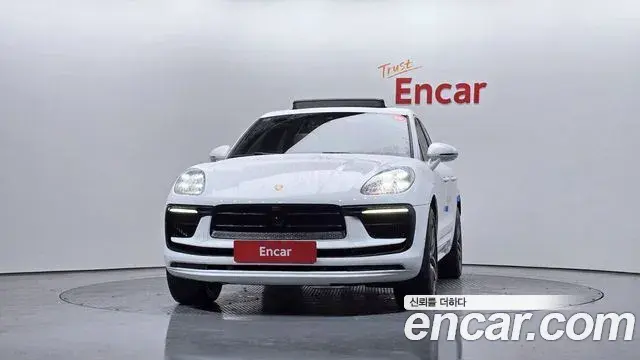 Porsche Macan 2022 — Şəkil 17/20