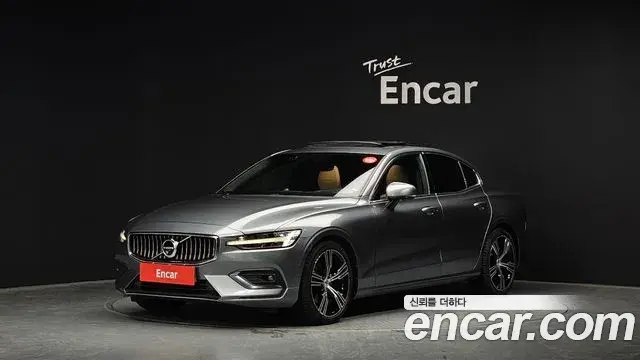 Volvo S60 2019 — Şəkil 13/20