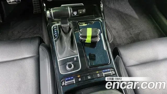 Kia Stinger 2018 — Photo 16/20