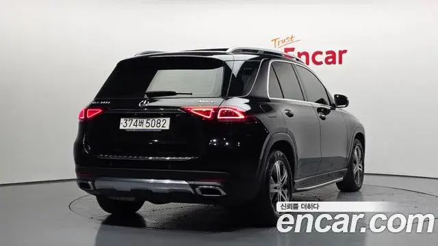 Mercedes-Benz GLE-Class 2020 — Фото 2/20