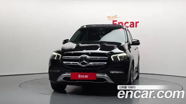 Mercedes-Benz GLE-Class 2020 — Фото 3/20