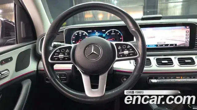 Mercedes-Benz GLE-Class 2020 — Фото 13/20