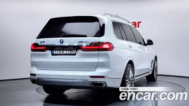 BMW X7 2022 — ფოტო 10/20