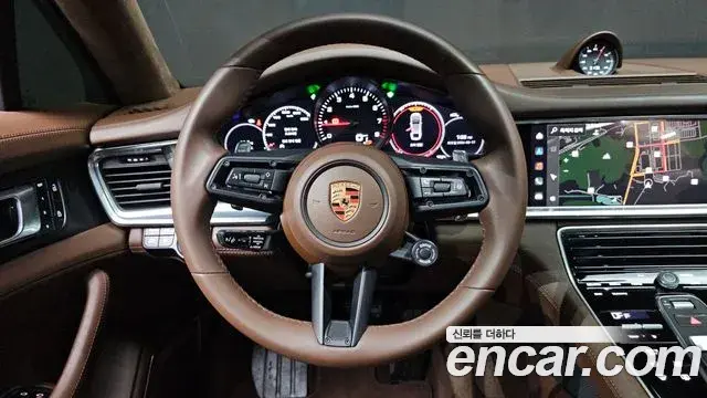 Porsche Panamera 2023 — ფოტო 3/20