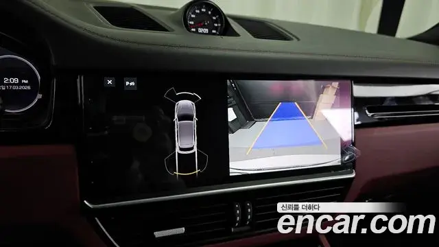 Porsche Cayenne 2019 — ფოტო 2/20