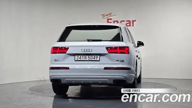 Audi Q7 2019 — Şəkil 5/20