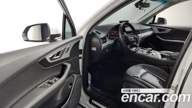 Audi Q7 2019 — Şəkil 2/20