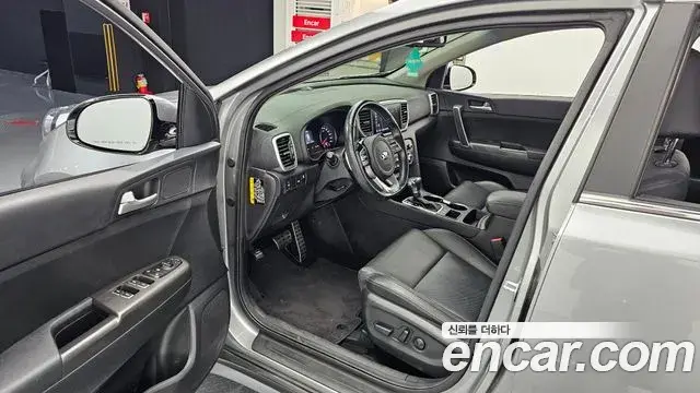 Kia Sportage The Bold 2019 — Photo 8/20