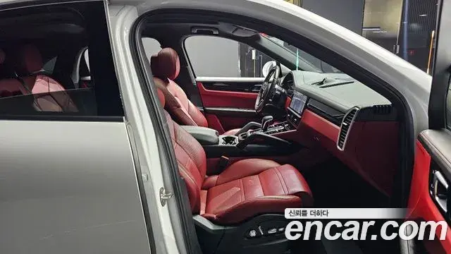Porsche Cayenne 2020 — Şəkil 20/20