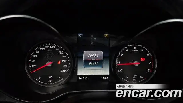 Mercedes-Benz C-Class 2018 — ფოტო 5/20