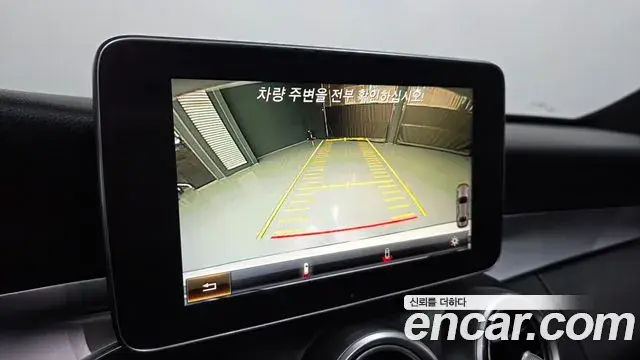 Mercedes-Benz C-Class 2018 — ფოტო 4/20