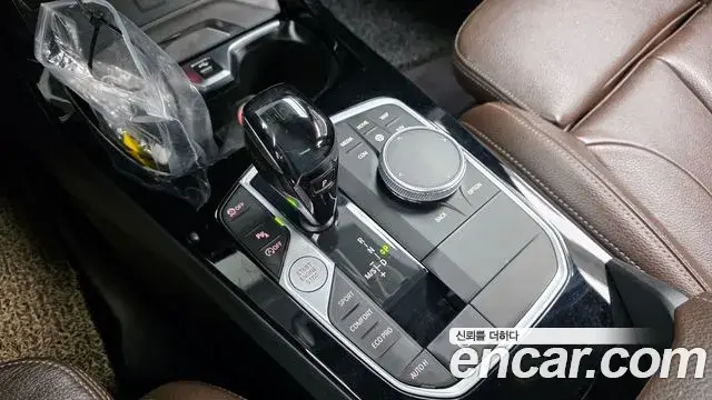 BMW 1 Series 2021 — Photo 16/20