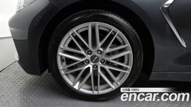 Genesis G70 2019 — Şəkil 9/20