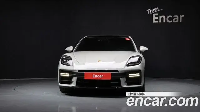 Porsche Panamera 2025 — ფოტო 11/20