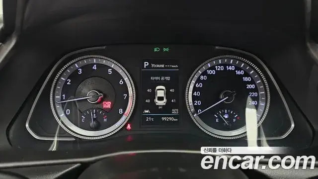 Hyundai Sonata 2021 — Фото 8/20