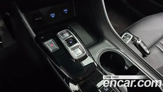 Hyundai Sonata 2021 — Фото 9/20