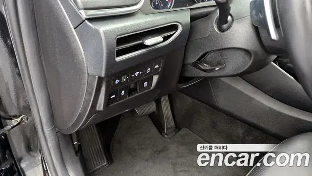 Hyundai Sonata Hybrid 2021 — Şəkil 16/20