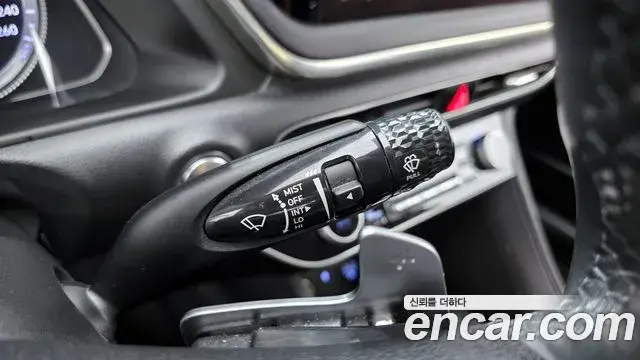 Hyundai Sonata Hybrid 2021 — Şəkil 15/20