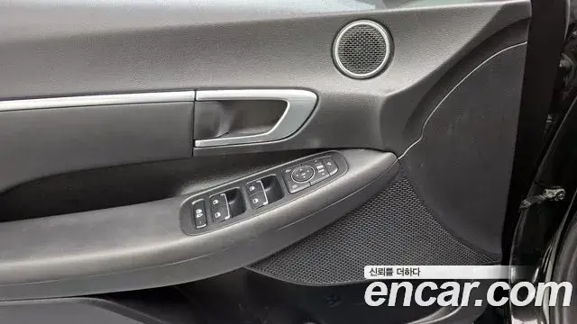 Hyundai Sonata Hybrid 2021 — Şəkil 9/20