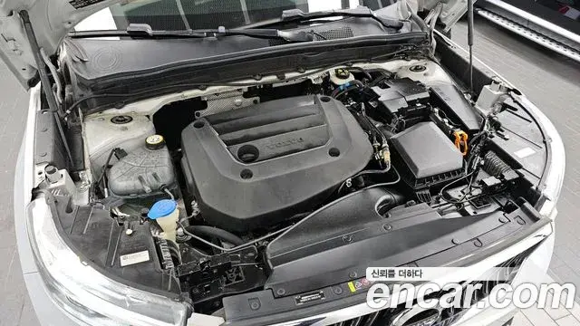 Volvo XC40 2020 — ფოტო 19/20