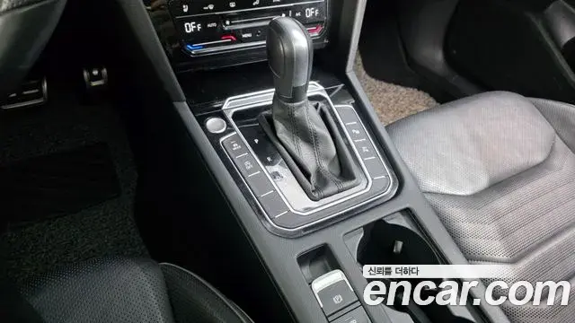 Volkswagen Arteon 2022 — Şəkil 18/20