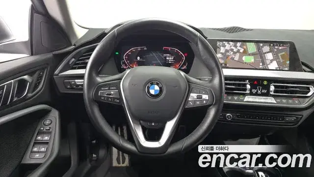BMW 2 Series Gran Coupe 2022 — Photo 12/20