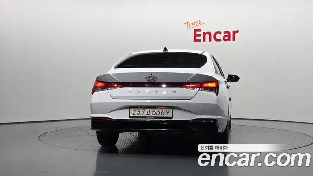 Hyundai The New Avante Hybrid 2022 — Şəkil 17/20