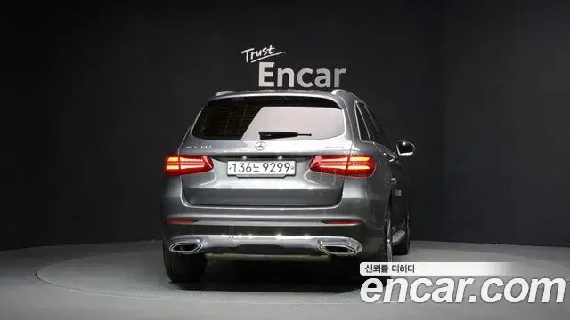 Mercedes-Benz GLC-Class 2019 — Şəkil 12/20