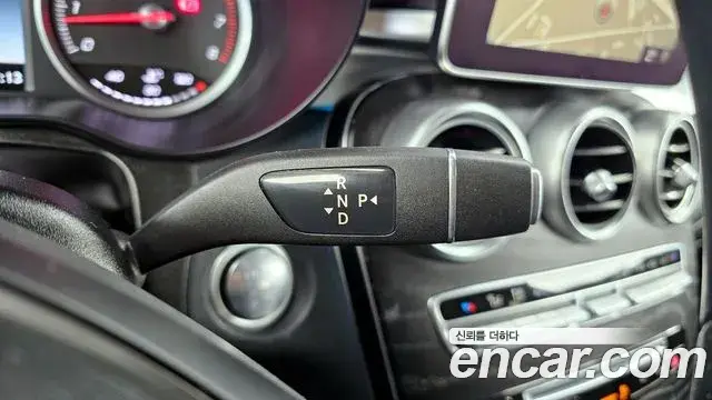 Mercedes-Benz GLC-Class 2019 — Şəkil 5/20