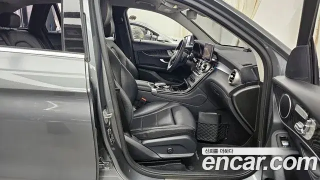Mercedes-Benz GLC-Class 2019 — Şəkil 1/20