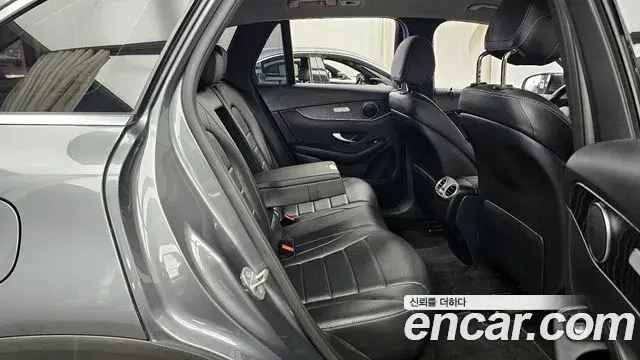 Mercedes-Benz GLC-Class 2019 — Şəkil 2/20