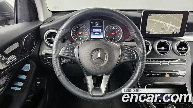 Mercedes-Benz GLC-Class 2019 — Şəkil 8/20